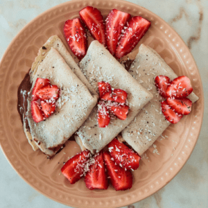 Crepes de claras com recheio de chocolate