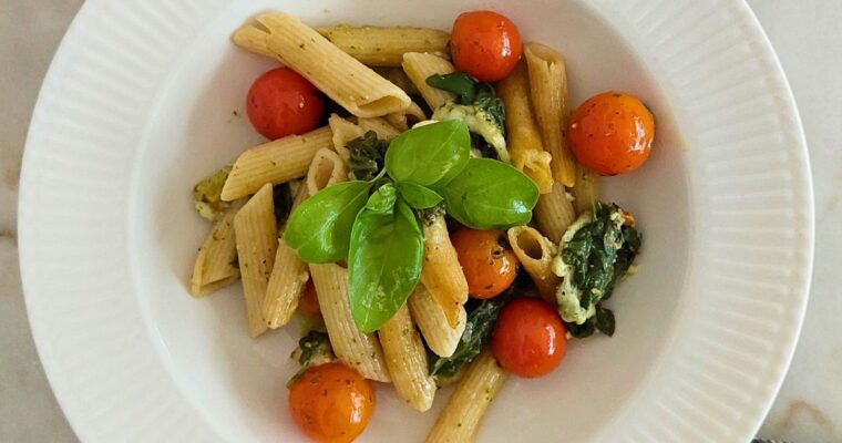 Receita de penne com burrata e pesto