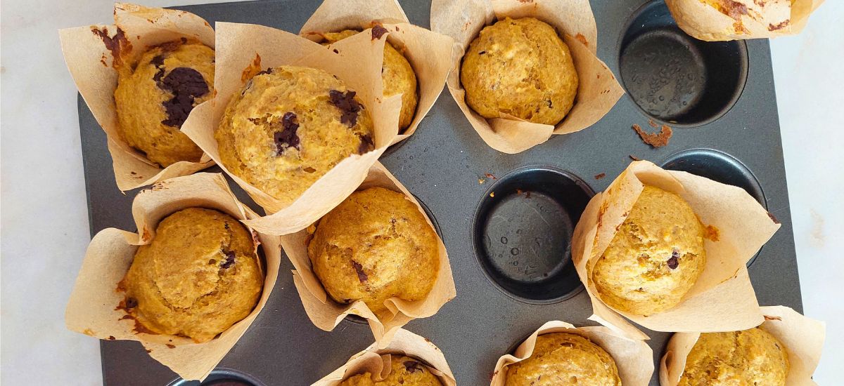 Muffins Saudáveis de Laranja e Pepitas de Chocolate