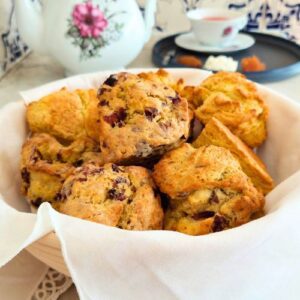 Receita Irresistível Scones de Limão e arandos para Deliciar seu Paladar