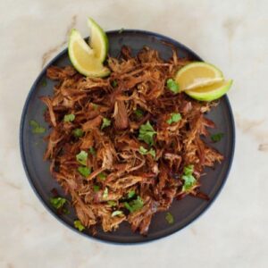 Receita fácil de Cachaço desfiado no forno Carnitas