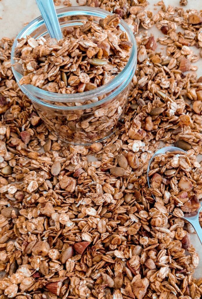 Receita de Granola Caseira de Maçã e Canela Fácil