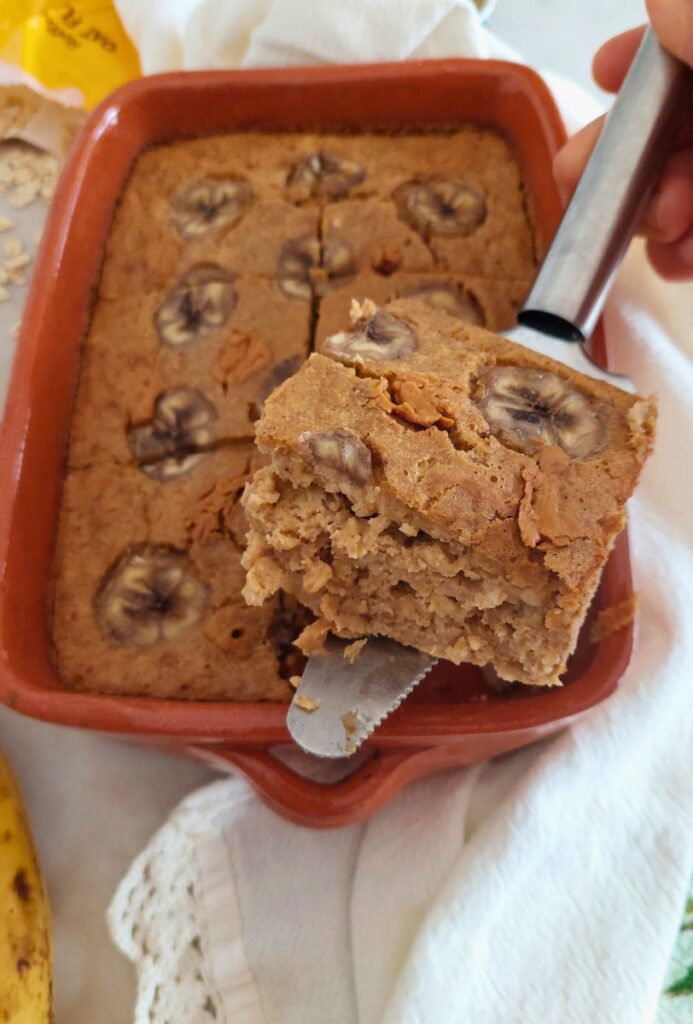 Receita fácil Papas de Banana e Manteiga de Amendoim no forno Baked oatmeal